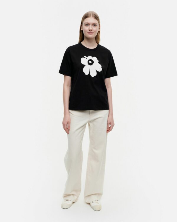 Erna relaxed Unikko placement by marimekko