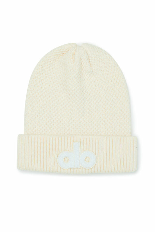 Alo Yoga | Cool Skies Beanie Hat in Ivory White