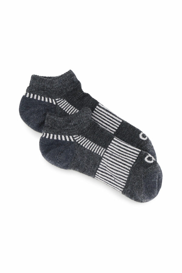 Alo Yoga | Women's Wool Tech Socks in Dark Heather Grey