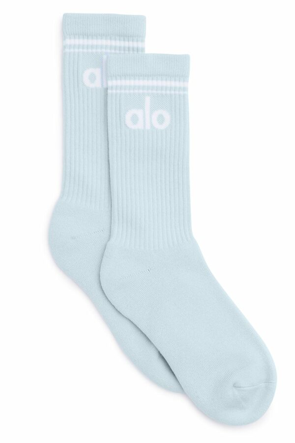 Alo Yoga | Throwback Socks in Powder Blue/White