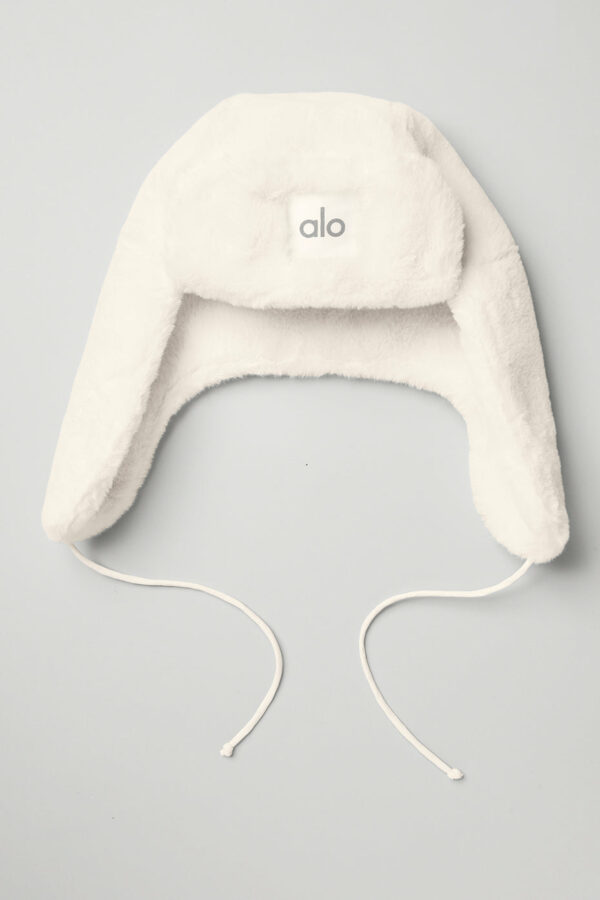 Alo Yoga | Faux Fur Polar Hat in Ivory White