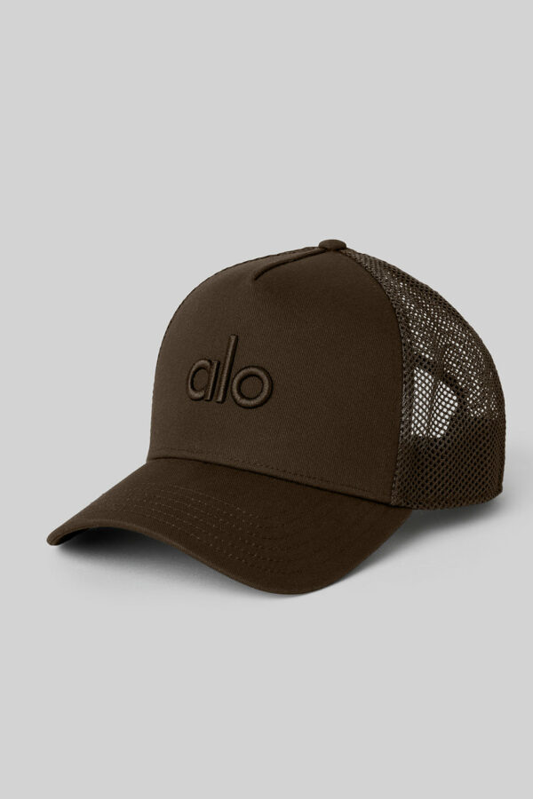 Alo Yoga | District Trucker Hat in Espresso Brown