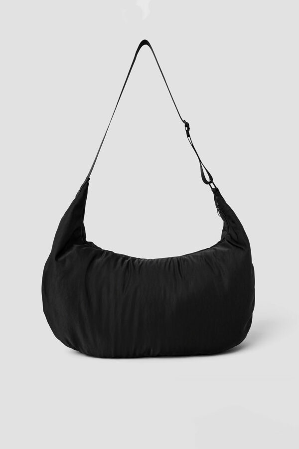 Alo Yoga | Om The Go Gym Sling Bag in Black