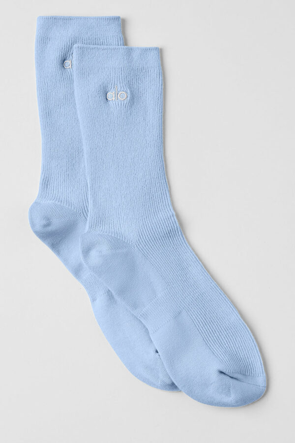 Alo Yoga | Half-Crew Understated Socks in Seashell Blue