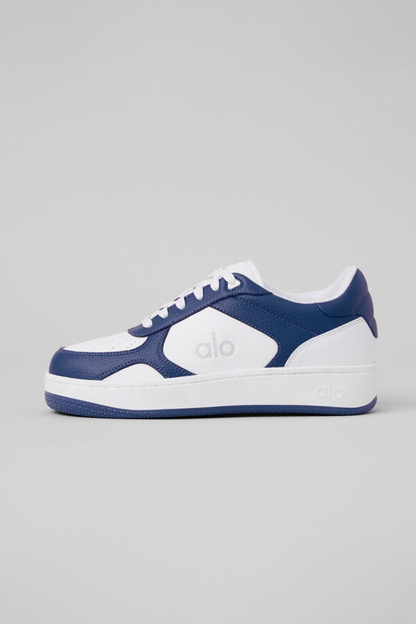 Alo Yoga | Alo Recovery Mode Sneaker in Navy/White Green