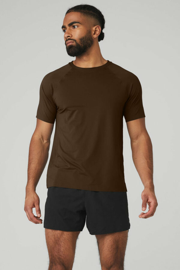 Alo Yoga | Idol Performance T-Shirt in Espresso Brown