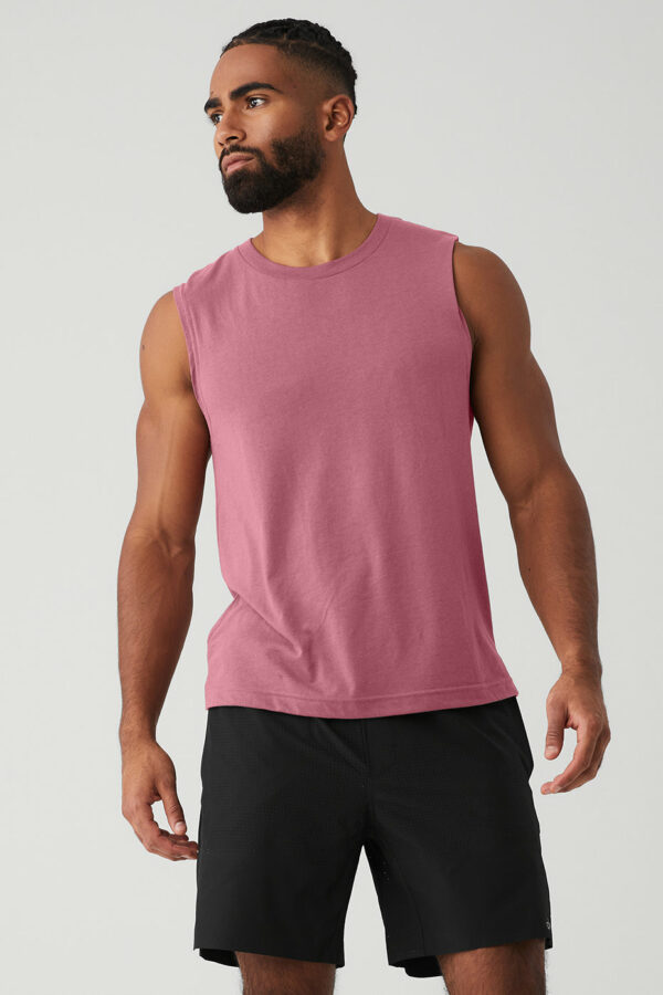 Alo Yoga | The Triumph Muscle Tank Top in Mars Clay Pink