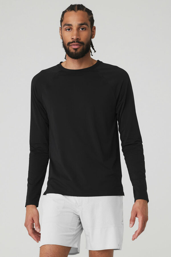 Alo Yoga | Idol Long Sleeve Performance T-Shirt in Black