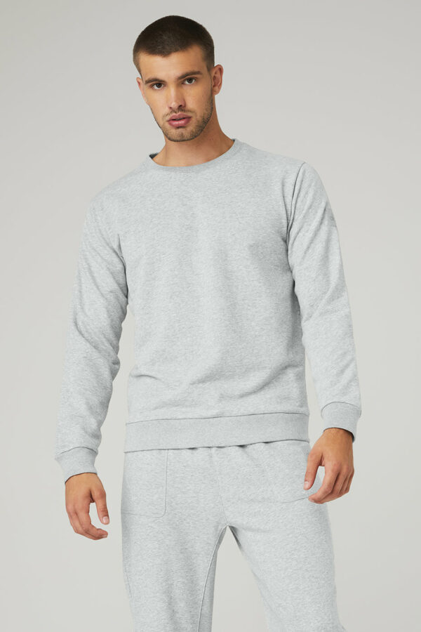 Alo Yoga | Qualifier Crewneck Top in Athletic Heather Grey