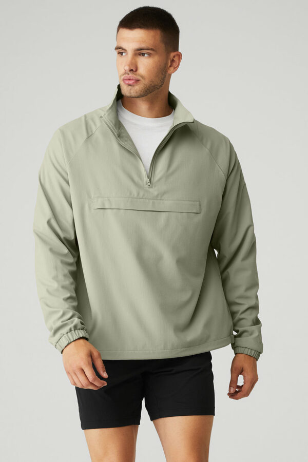 Alo Yoga | Ripstop 1/4 Zip On-Set Jacket in Limestone Green