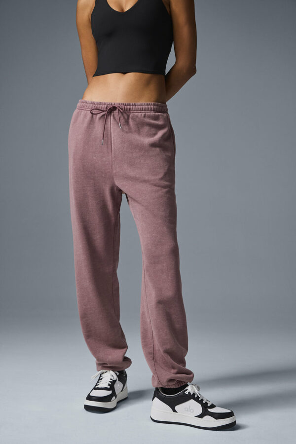 Alo Yoga | Chill Vintage Wash Sweatpant in Woodrose Wash Purple