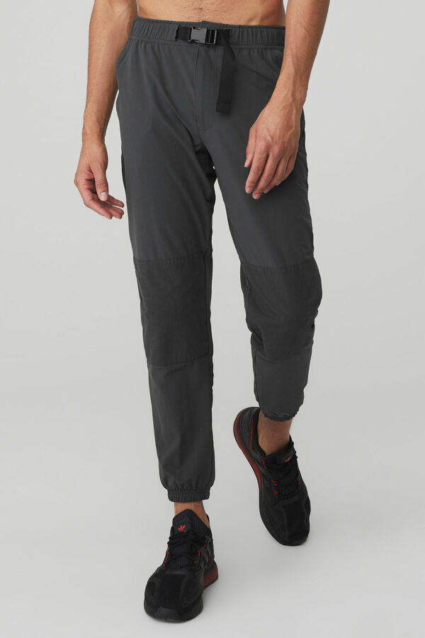 Alo Yoga | Talus Tech Pants in Anthracite Grey