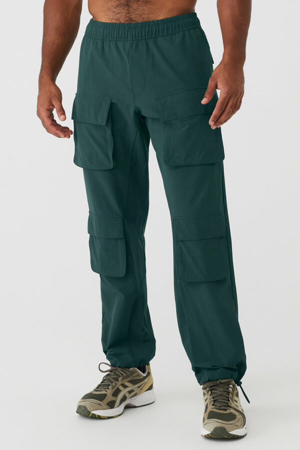 Alo Yoga | Cargo Venture Pants in Midnight Green