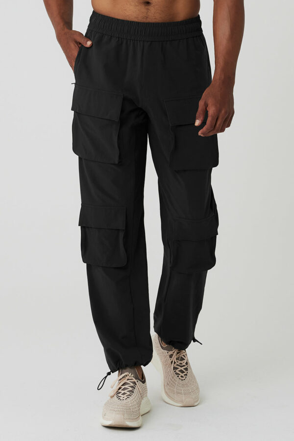 Alo Yoga | Cargo Venture Pants in Black