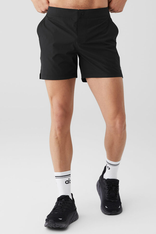 Alo Yoga | 7'' Sport Short in Black