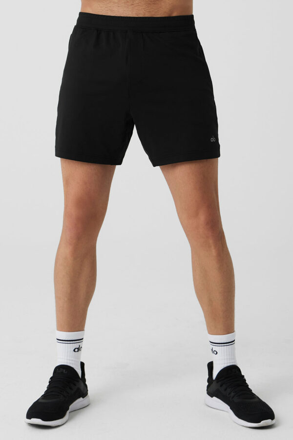 Alo Yoga | 7" Conquer React Performance Short in Black