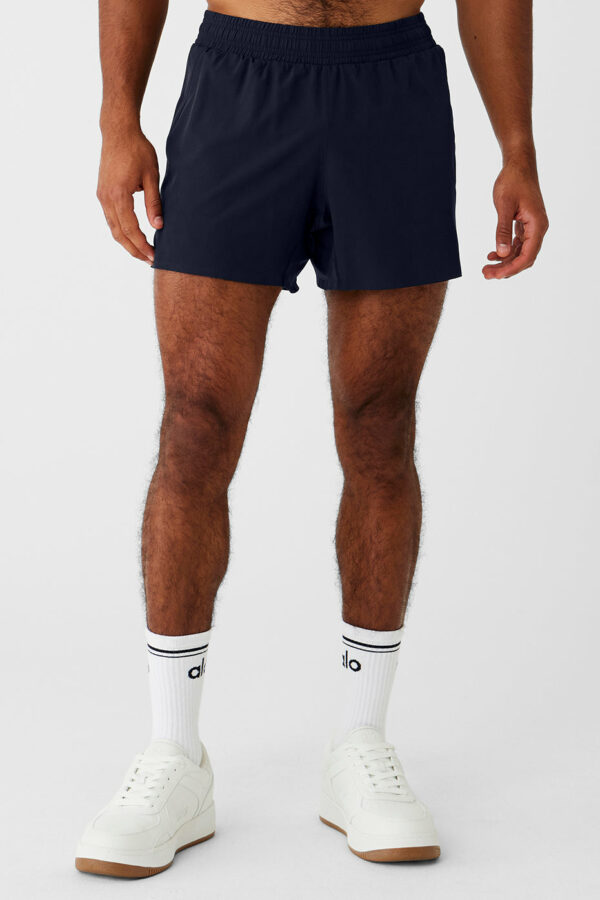 Alo Yoga | 5" Adapt Running Short in Navy Blue