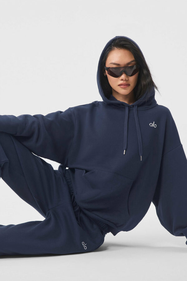 Alo Yoga | Accolade Hoodie in Navy Blue