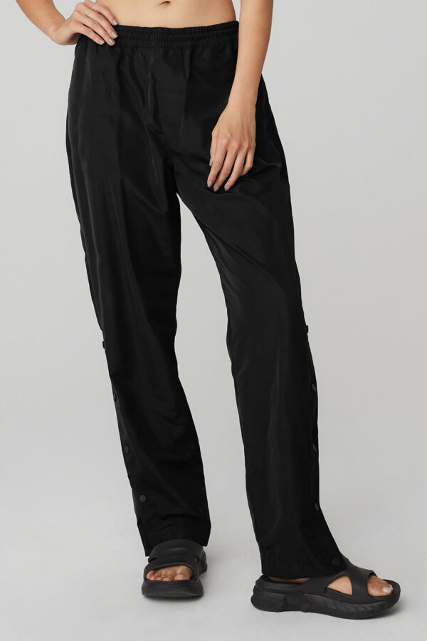 Alo Yoga | Legend Snap Pants in Black