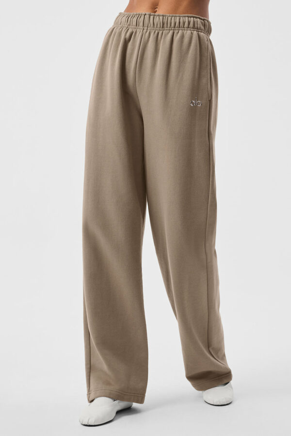 Alo Yoga | Accolade Straight Leg Sweatpant in Gravel Beige