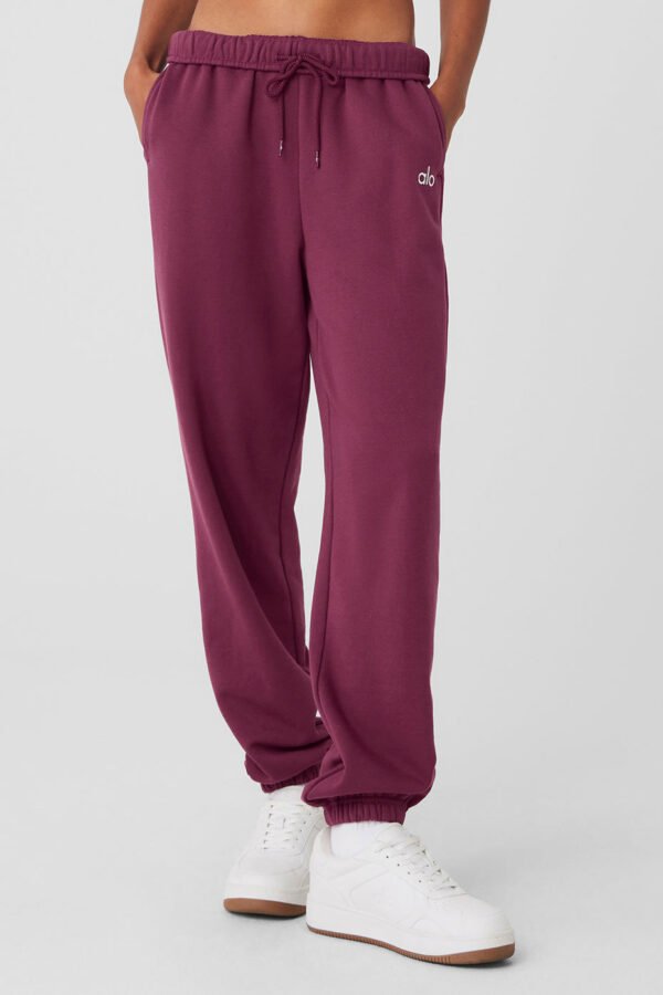 Alo Yoga | Accolade Sweatpant in Wild Berry Pink