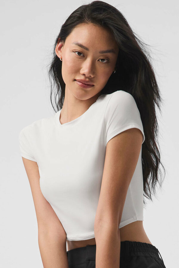 Alo Yoga | Alosoft Crop Finesse Short Sleeve Top in White