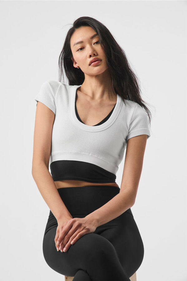 Alo Yoga | Seamless Ribbed Cropped Serene Short Sleeve Top in White