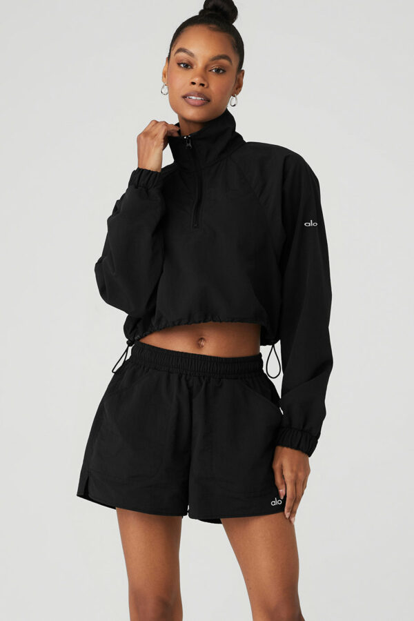 Alo Yoga | Cropped 1/4 Zip Alumni Pullover Top in Black