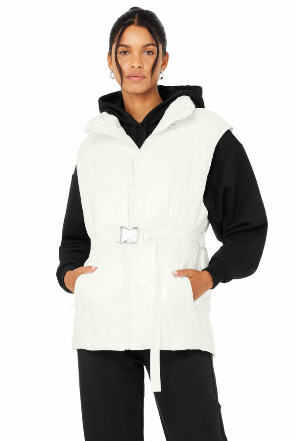 Alo Yoga | Stunner Puffer Vest in Ivory White