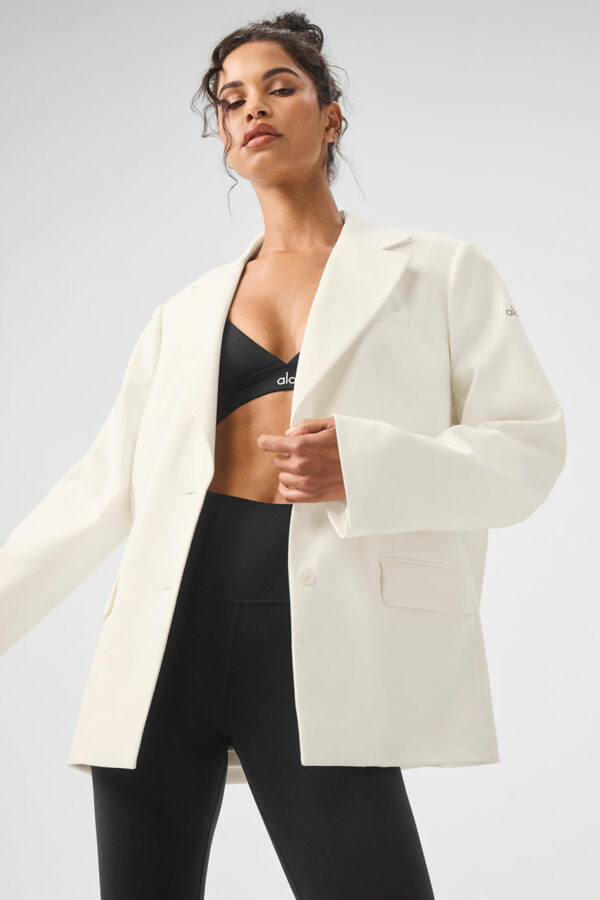 Alo Yoga | First-Class Blazer Jacket in Ivory White