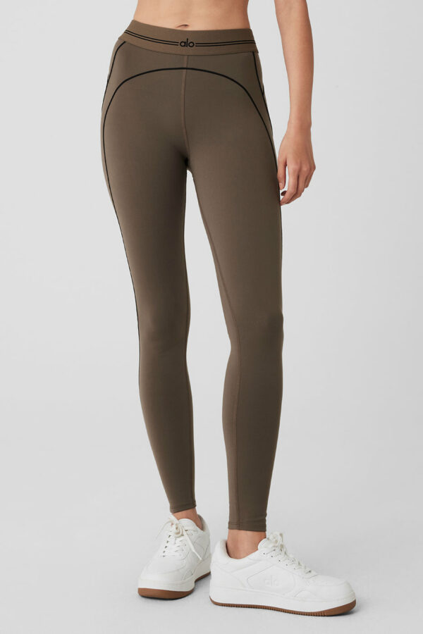 Alo Yoga | Airbrush High-Waist Heart Throb Legging in Olive Tree Brown