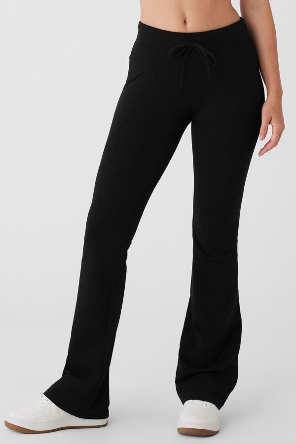 Alo Yoga | Sway Bootcut Sweatpant in Black