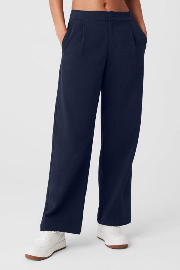 Alo Yoga | Road Trip Trouser in Navy Blue