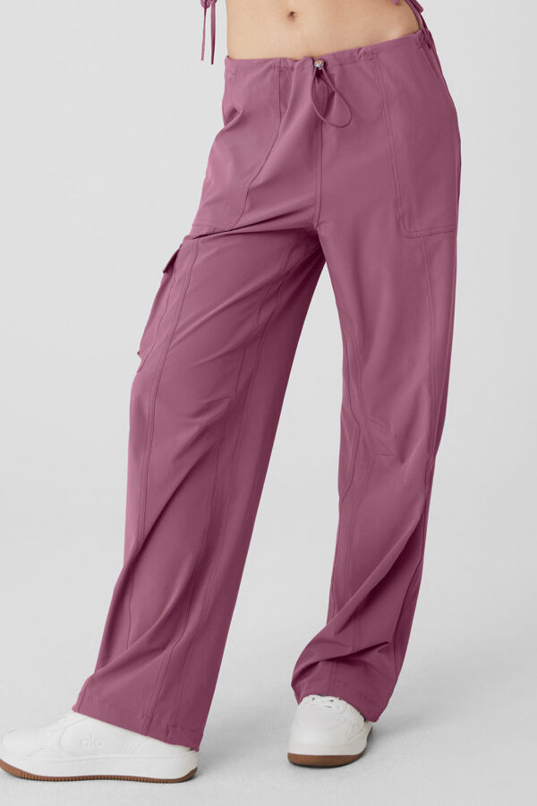 Alo Yoga | Megastar Cargo Pants in Soft Mulberry Purple