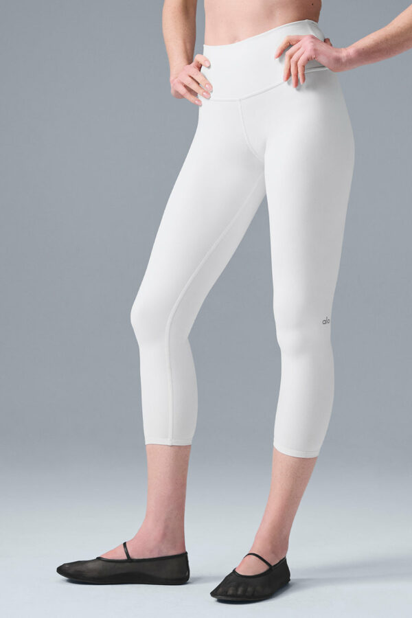 Alo Yoga | High-Waist Airbrush Capri Pants in White