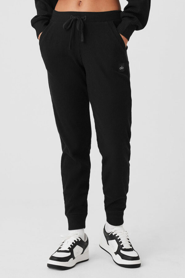 Alo Yoga | Muse Sweatpant in Black