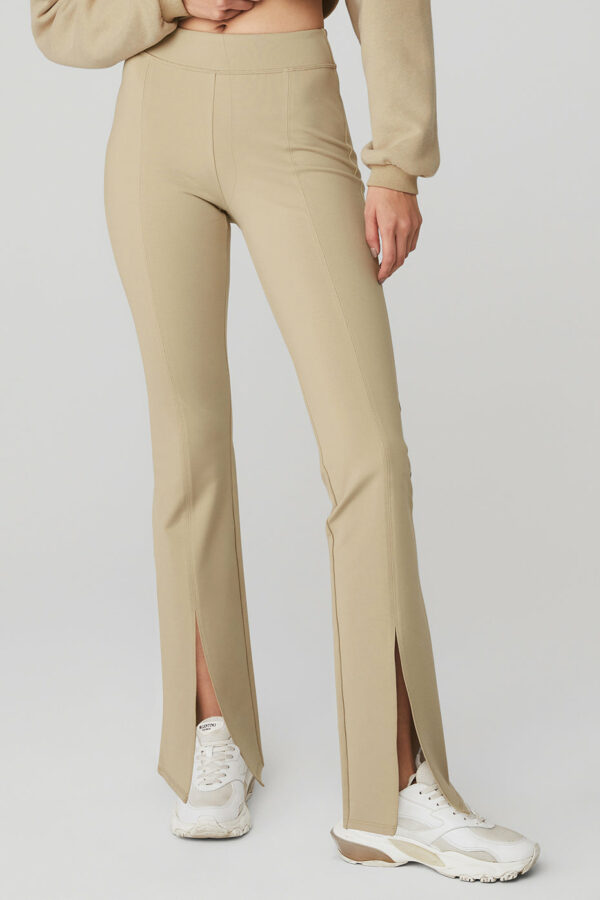 Alo Yoga | Airbrush High-Waist Flutter Legging in California Sand Beige