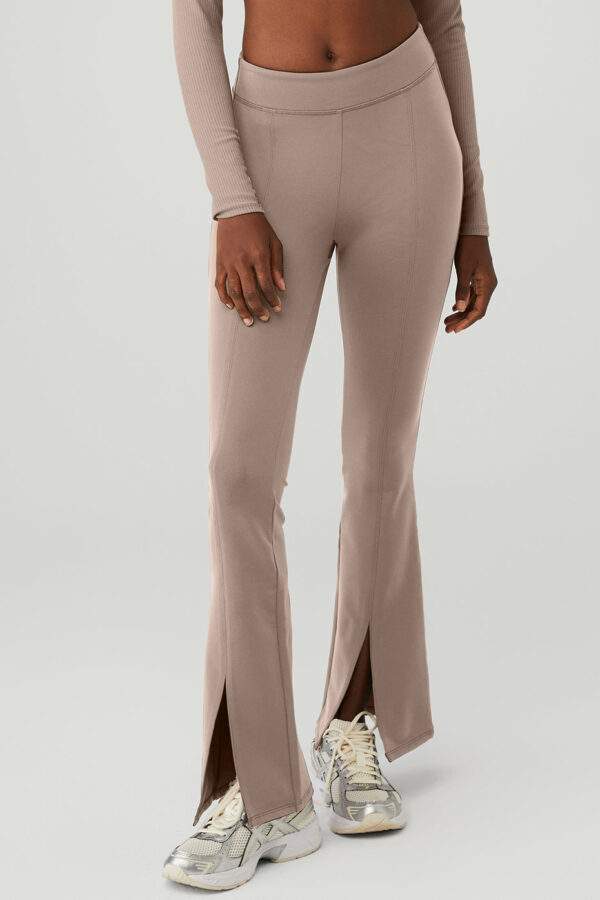 Alo Yoga | Airbrush High-Waist Flutter Legging in Taupe Beige