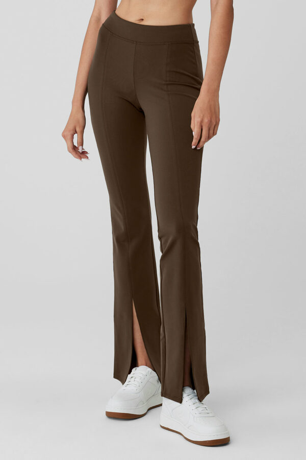 Alo Yoga | Airbrush High-Waist Flutter Legging in Espresso Brown