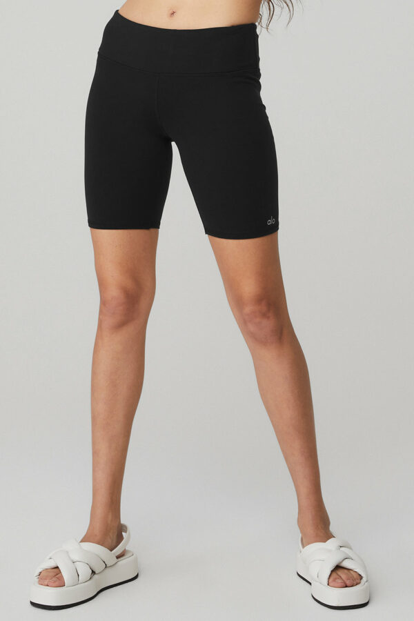 Alo Yoga | 7" Airbrush Biker Short in Black