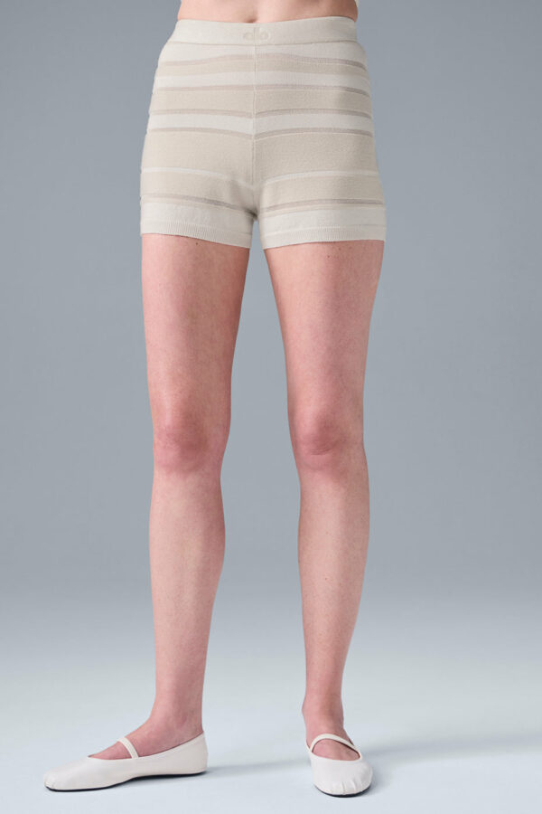 Alo Yoga | Sport Play High-Waist Knit Short in Ivory/Alabaster White