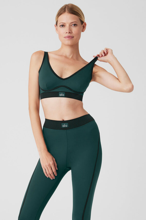 Alo Yoga | Airlift Line Up Bra in Midnight Green