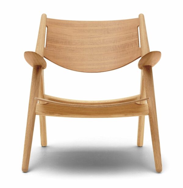 Carl Hansen & Son | CH28T Lounge Chair - Lacquered Oak