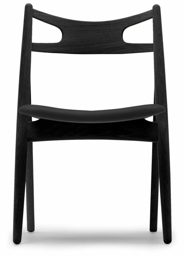 Carl Hansen & Son | CH29P Sawbuck Chair - Black Oak/Thor 301 Leather