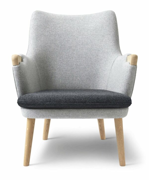 Carl Hansen & Son | CH71 Lounge Chair - Soaped Oak/Divina Melange 180 Cushion