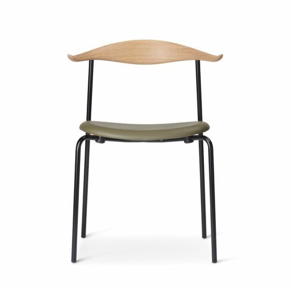 Carl Hansen & Son | CH88P Dining Chair - Oiled Oak/Loke 7240/Black