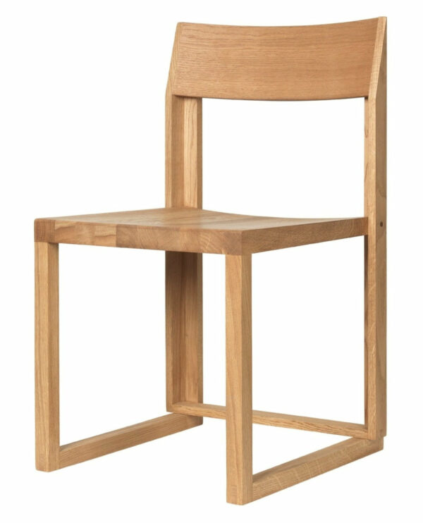 Kristina Dam | Outline Chair