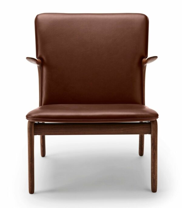 Carl Hansen & Son | OW124 Beak Chair - Sif 92 Leather