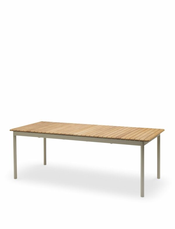 Skagerak by Fritz Hansen | Pelagus Table - Hunter Green / Add 1 Extension Plate