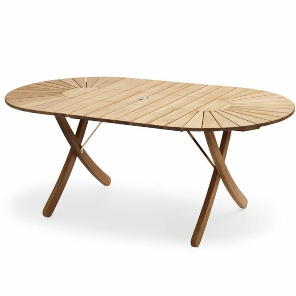 Skagerak by Fritz Hansen | Selandia Table